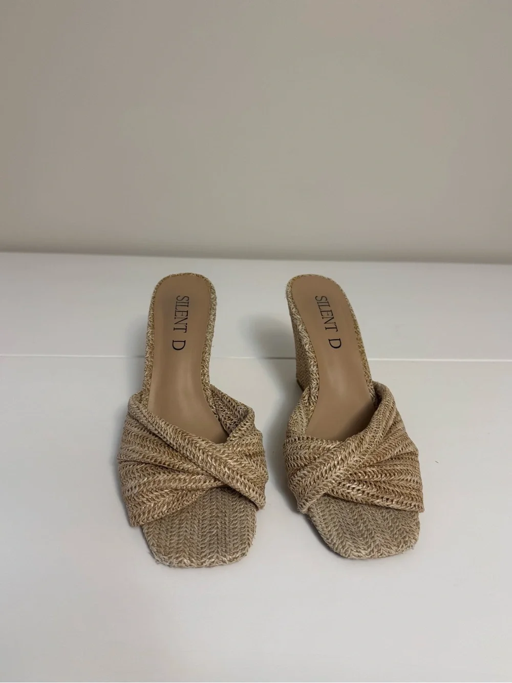 Silent D Katia Wedges Sandals